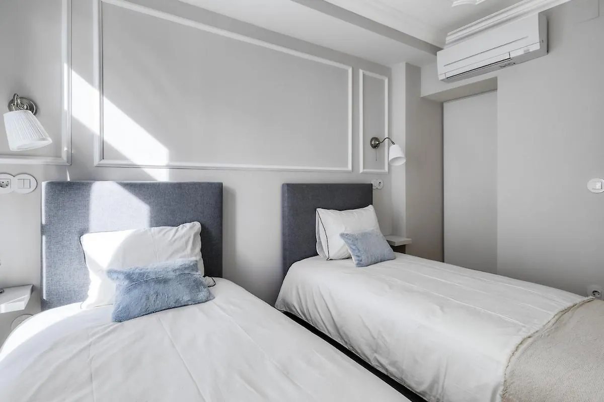 Lisbon Beautiful 2 Bedroom Apartment With Views In Rua Augusta Lisbon 0*,  Portugal
